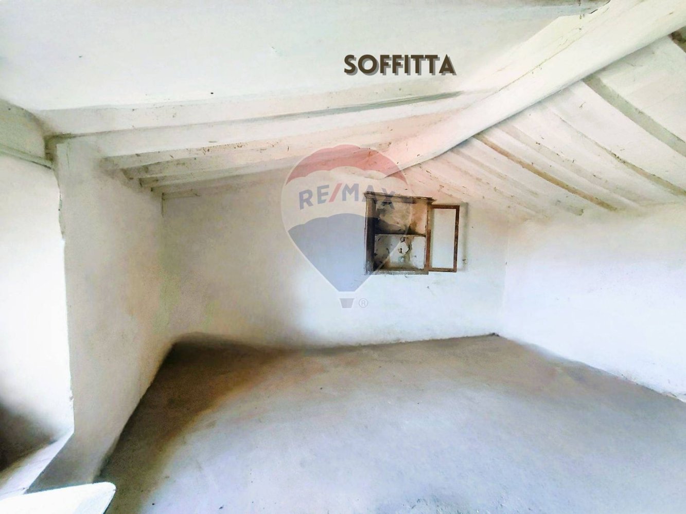 Дом с 10 комнатами в Роккастрада, Италия № 112487