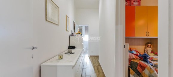 3-salle Appartement à Bologna, Italy No. 40506 36