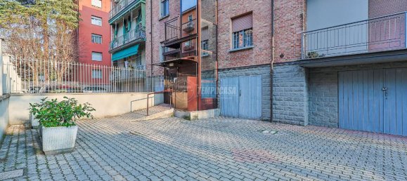 3-salle Appartement à Bologna, Italy No. 40506 21