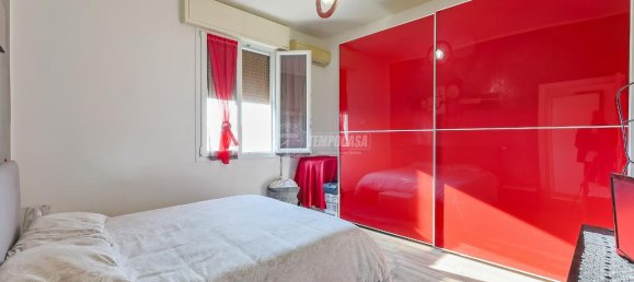 3-salle Appartement à Bologna, Italy No. 40506 12