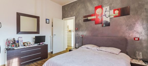 3-salle Appartement à Bologna, Italy No. 40506 2