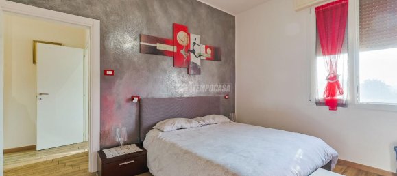 3-salle Appartement à Bologna, Italy No. 40506 26