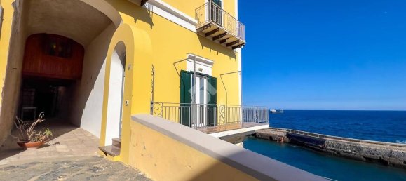 1 bedroom Apartment in Ventotene, Italy No. 297726 4