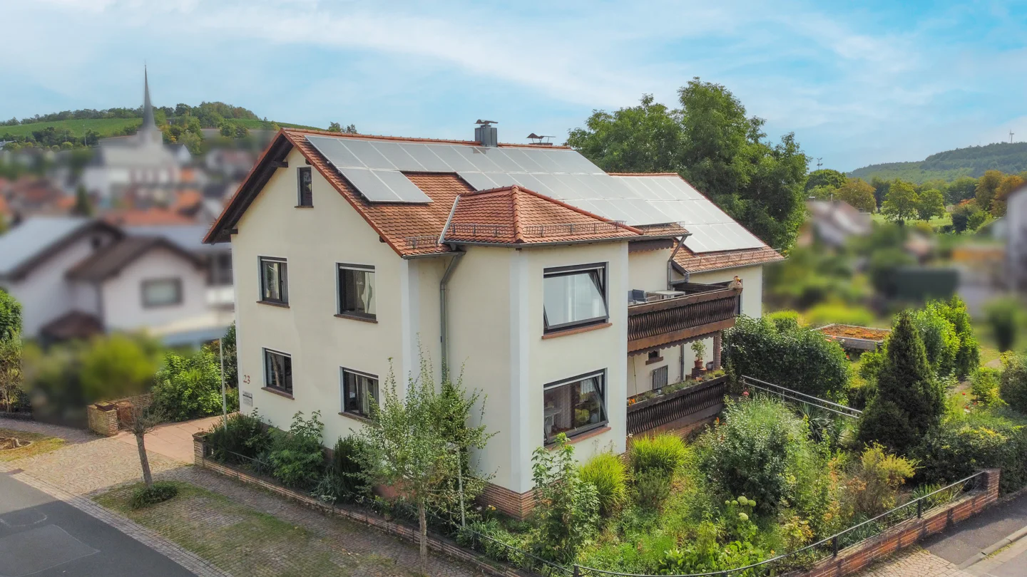 Таунхаус с 9 комнатами в Майн-Шпессарт, Германия № 272195