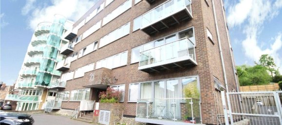 2 bedrooms Penthouse in New Barnet, United Kingdom No. 6506 5
