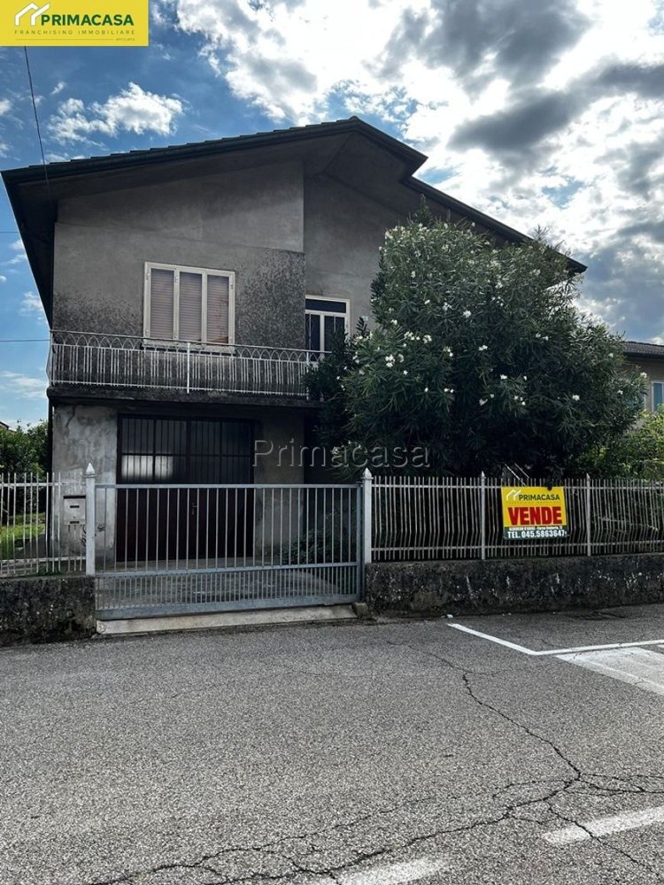6 bedrooms House in Albaredo d'Adige, Italy No. 316941