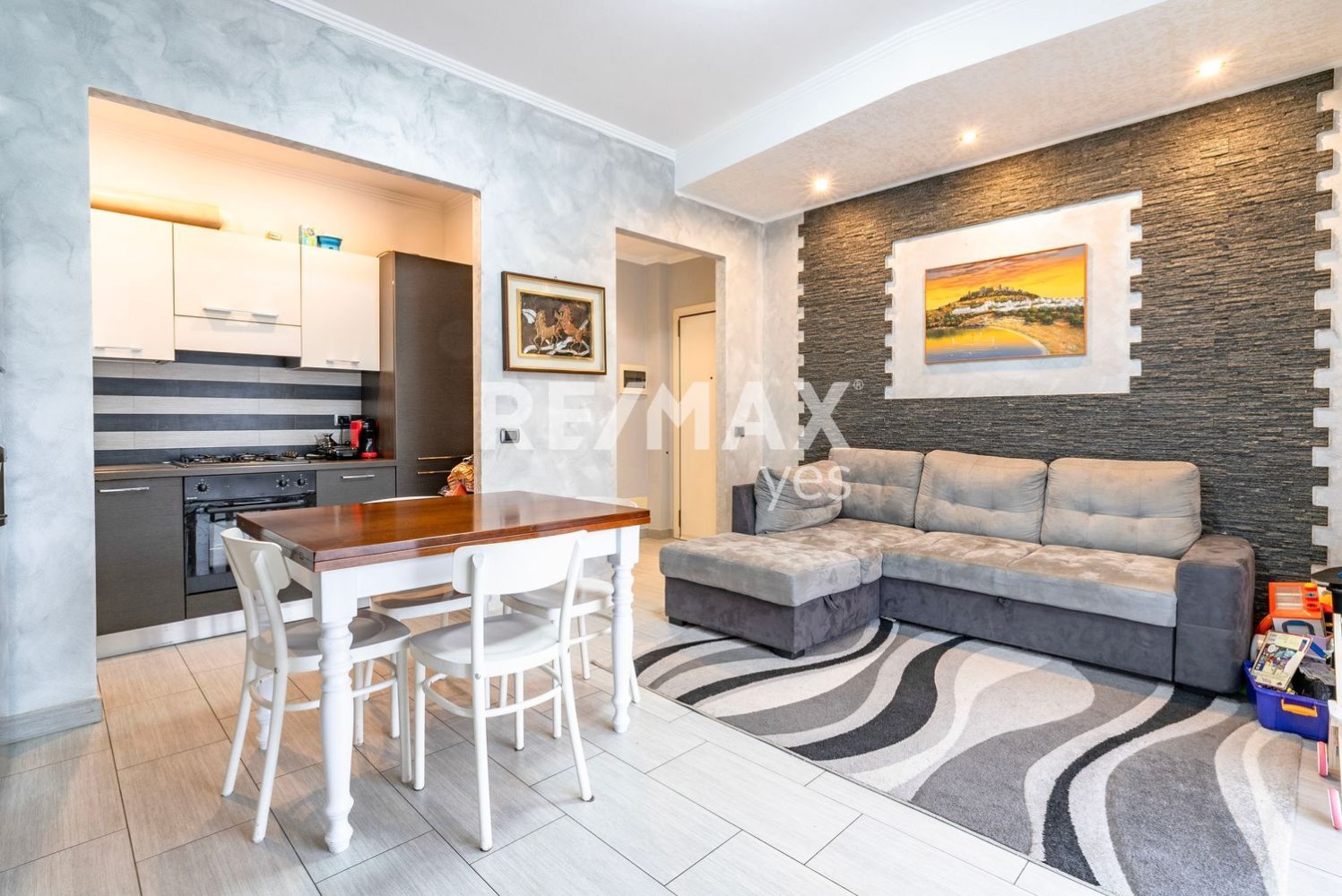 3-salle Appartement à Busto Arsizio, Italy No. 157257