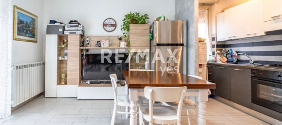 3-salle Appartement à Busto Arsizio, Italy No. 157257 21