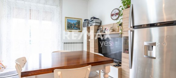 3-salle Appartement à Busto Arsizio, Italy No. 157257 25