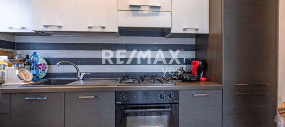 3-salle Appartement à Busto Arsizio, Italy No. 157257 23