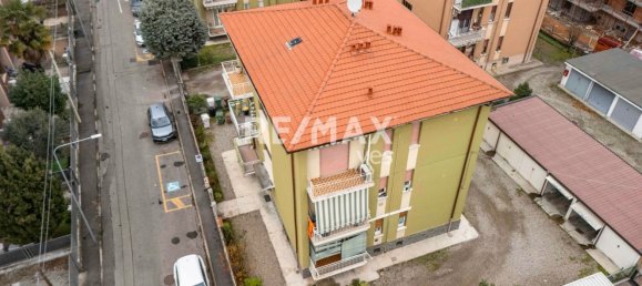 3-salle Appartement à Busto Arsizio, Italy No. 157257 9