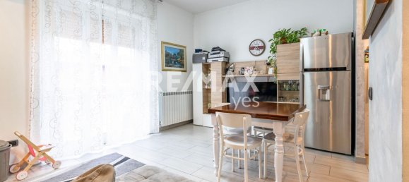 3-salle Appartement à Busto Arsizio, Italy No. 157257 18