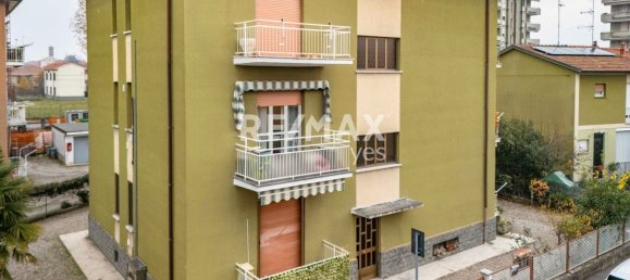 3-salle Appartement à Busto Arsizio, Italy No. 157257 7