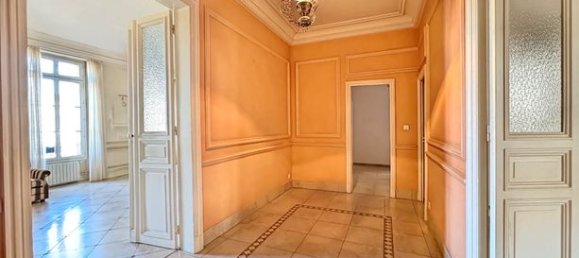 5 bedrooms Apartment in Avignon, France No. 307729 7