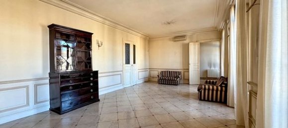 5 bedrooms Apartment in Avignon, France No. 307729 4