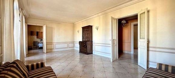 5 bedrooms Apartment in Avignon, France No. 307729 3