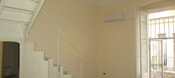 Дуплекс с 4 комнатами в Фоджа, Италия № 104522 4