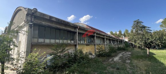 Almacén en Montorio al Vomano, Italy 1600 m² No. 169113 15
