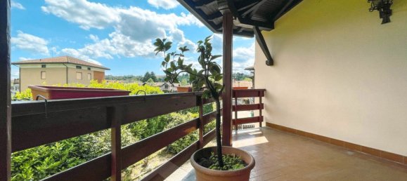8 rooms Villa in Borgomanero, Italy No. 149465 10