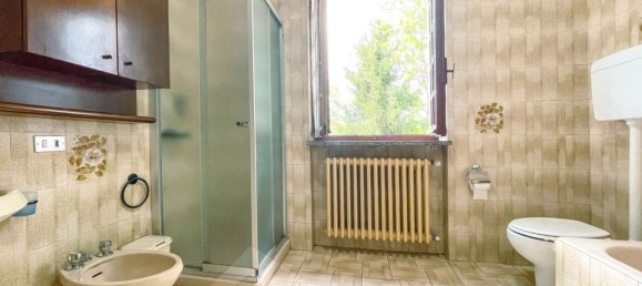 8 rooms Villa in Borgomanero, Italy No. 149465 22