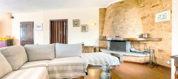 8 rooms Villa in Borgomanero, Italy No. 149465 3