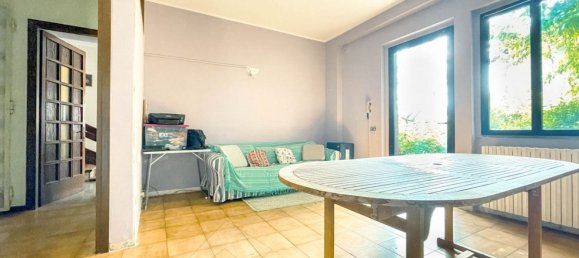 8 rooms Villa in Borgomanero, Italy No. 149465 35