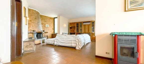 8 rooms Villa in Borgomanero, Italy No. 149465 6