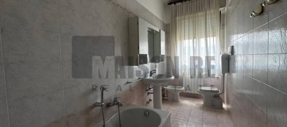 2 bedrooms Apartment in Brescia, Italy No. 335016 13