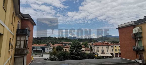 2 bedrooms Apartment in Brescia, Italy No. 335016 9