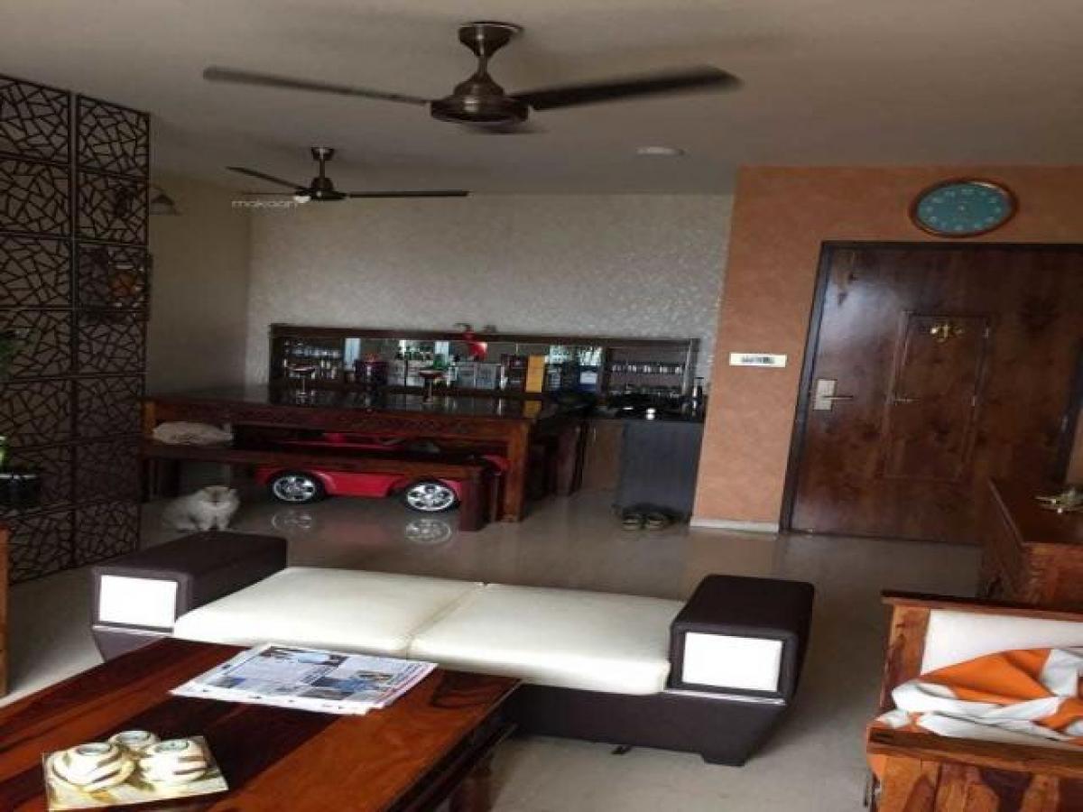 2 bedrooms House in Mumbai, India No. 2361