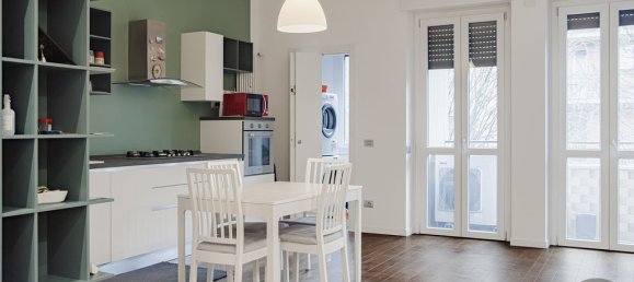 4 rooms Apartment in Milan, Italy No. 248450 2