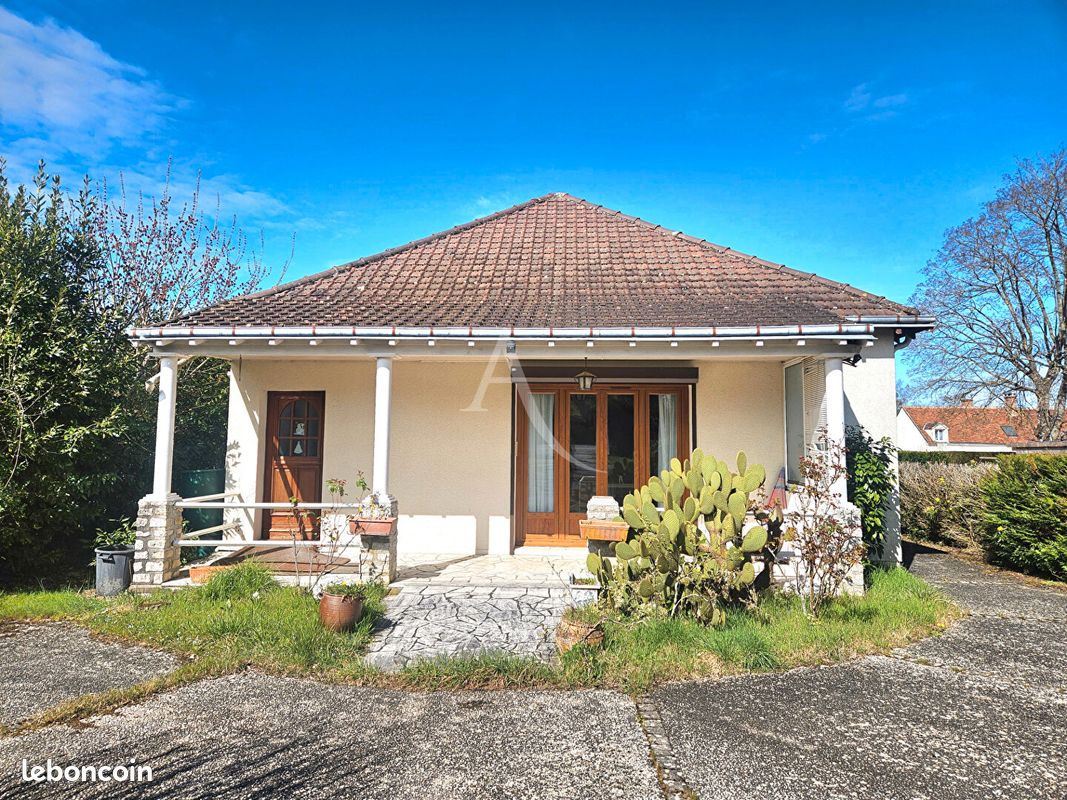 Casa de 2 dormitorios en Saint-Georges-sur-Cher, France No. 210187