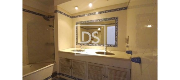 7 bedrooms Townhouse in Rio de Mouro, Portugal No. 166132 2