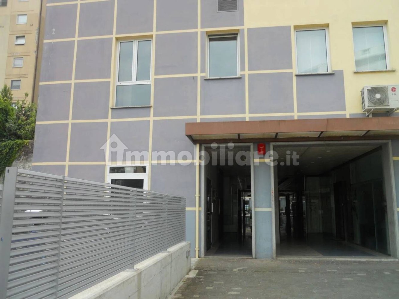 Oficina en Gorizia, Italy 55 m² No. 264548