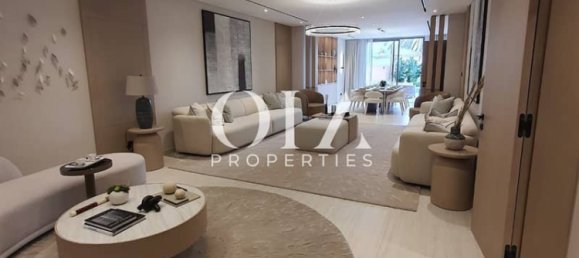 5 bedrooms Townhouse in Abu Dhabi, UAE No. 23678 11