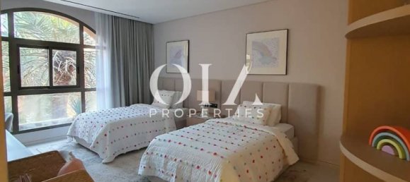 5 bedrooms Townhouse in Abu Dhabi, UAE No. 23678 19