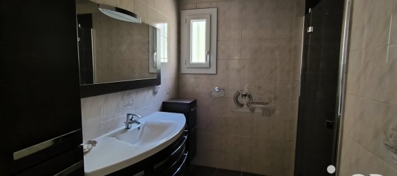 3 bedrooms House in Sorgues, France No. 322577 7