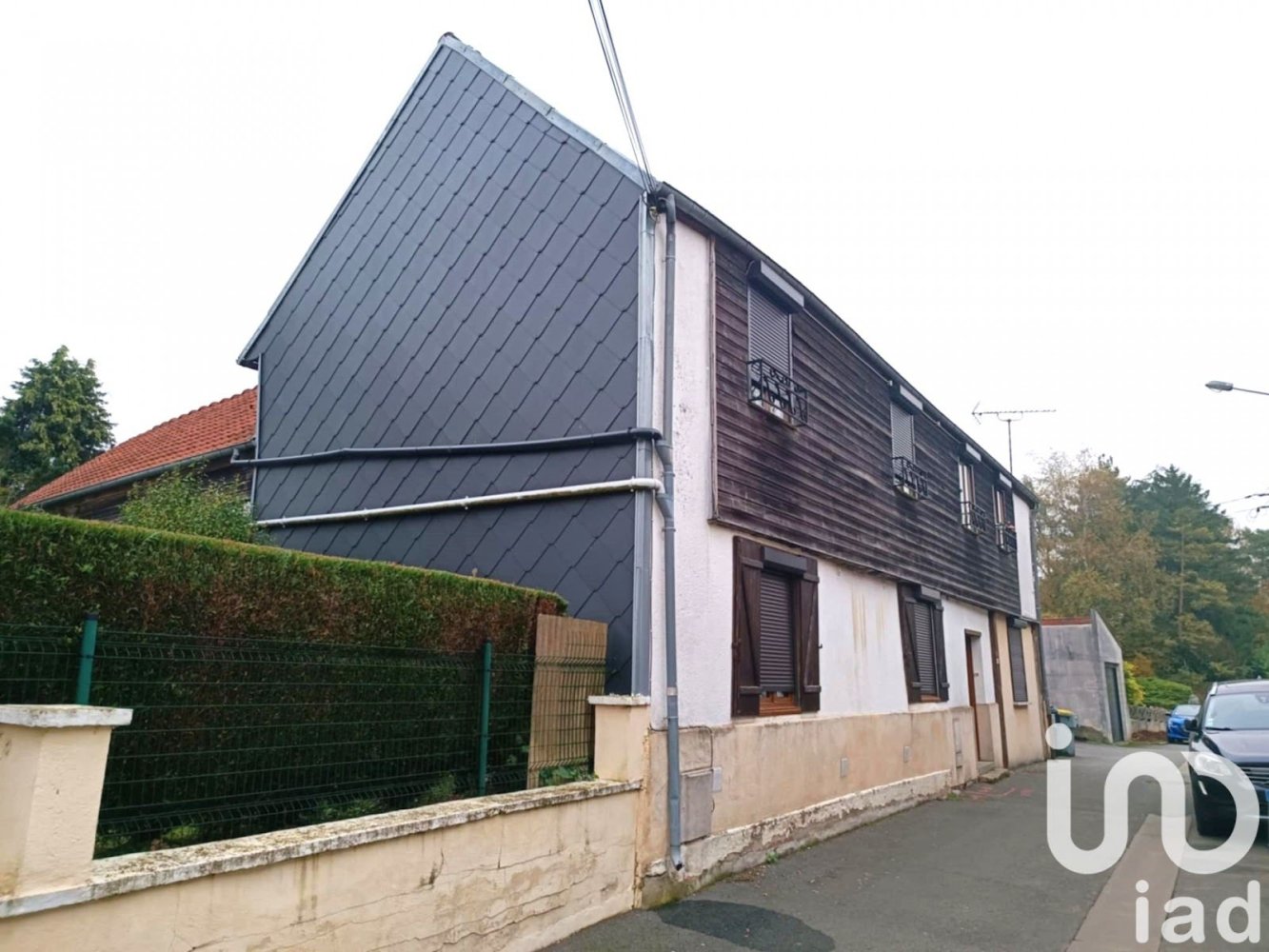 Edificio en Flesselles, France 200 m² No. 225389