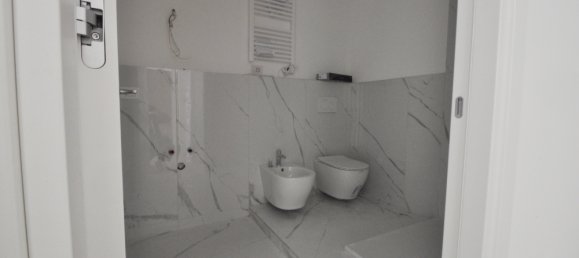 1 bedroom Apartment in Milan, Italy No. 243562 6