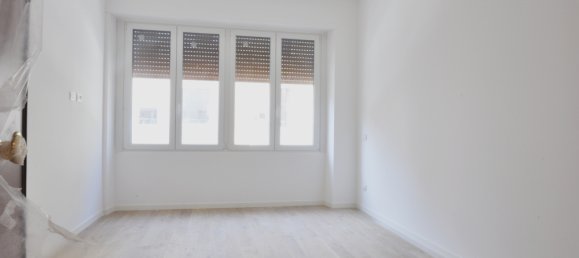 1 bedroom Apartment in Milan, Italy No. 243562 4