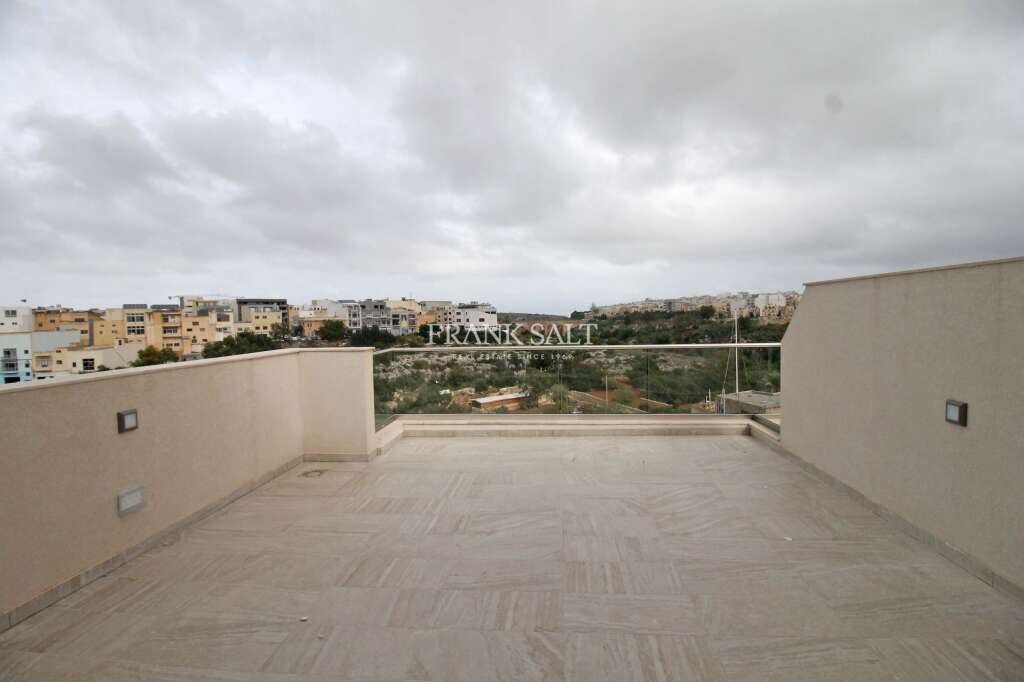 2 bedrooms Penthouse in Mosta, Malta No. 4549