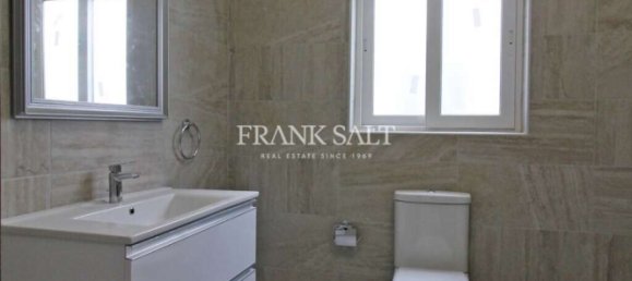 2 bedrooms Penthouse in Mosta, Malta No. 4549 9