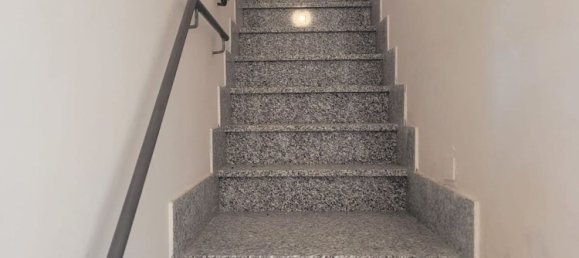 Квартира с 4 комнатами в Капракотта, Италия № 148349 2