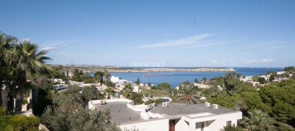 5 bedrooms Bungalow in Mellieha, Malta No. 4518 16