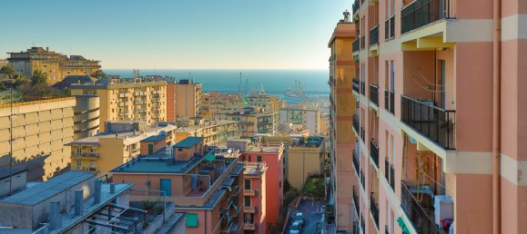 Квартира с 6 комнатами в Генуя, Италия № 177285 16