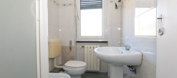 Квартира с 6 комнатами в Генуя, Италия № 177285 7