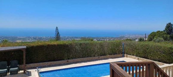 4 bedrooms House in Tala, Cyprus No. 11577 3