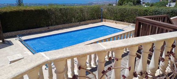 4 bedrooms House in Tala, Cyprus No. 11577 2