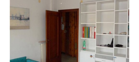 3 rooms Apartment in Naples, Italy No. 254931 4
