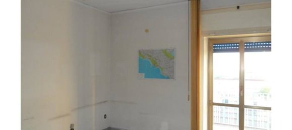 3 rooms Apartment in Naples, Italy No. 254931 3